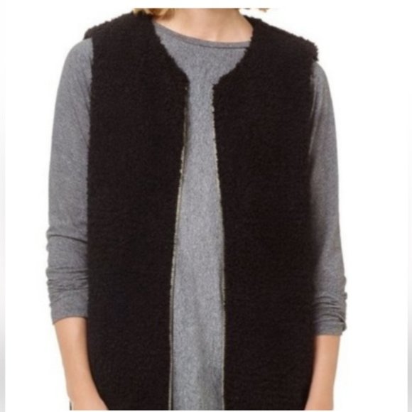 Wilfred Black Chatou Vest - Picture 7 of 7